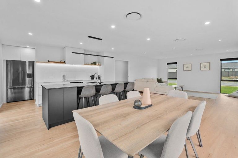 Photo of property in 30 Plains Avenue, Masterton, 5810