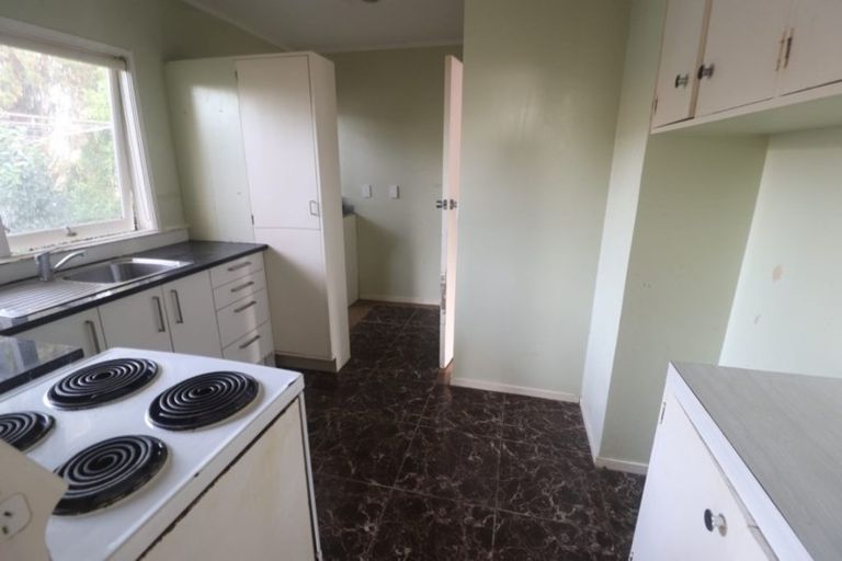 Photo of property in 1/198 Onewa Road, Birkenhead, Auckland, 0626