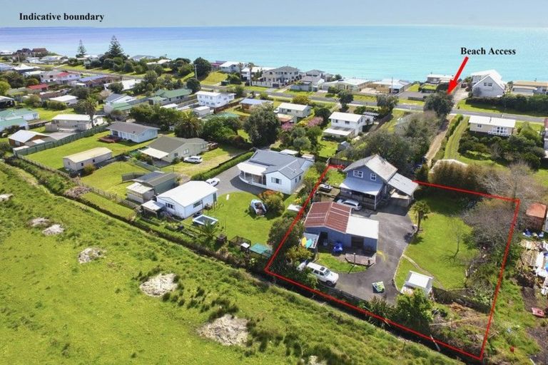 Photo of property in 236 Pukehina Parade, Pukehina, Te Puke, 3189