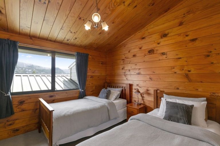 Photo of property in 133 Mairangi Road, Wilton, Wellington, 6012