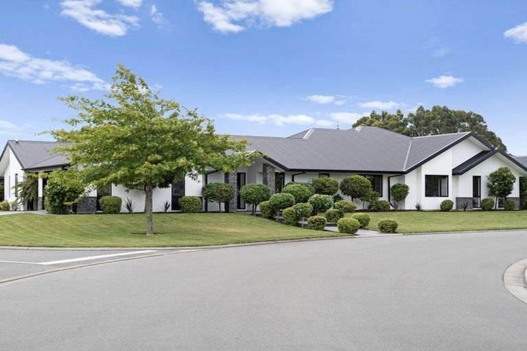 Photo of property in 2 Westburn Place, Prebbleton, 7604