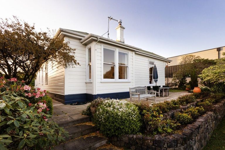 Photo of property in 14 Highgate, Belleknowes, Dunedin, 9011