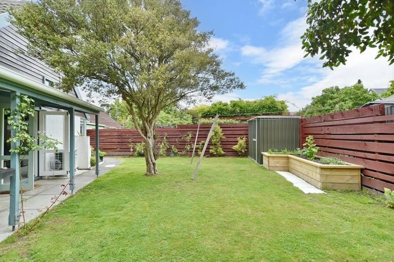 Photo of property in 2/4 Egmont Place, Bishopdale, Christchurch, 8051