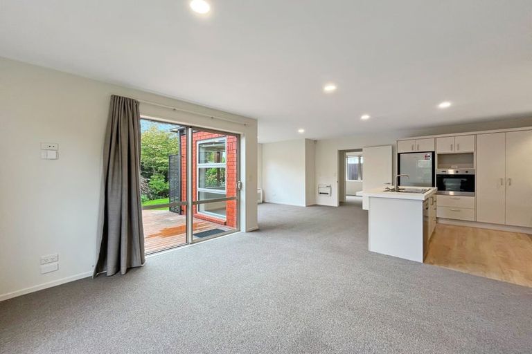 Photo of property in 42b Lindsay Street, St Albans, Christchurch, 8014