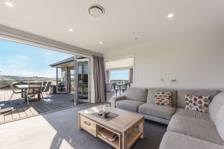 Photo of property in 26 Katania Heights, Brightwater, 7022