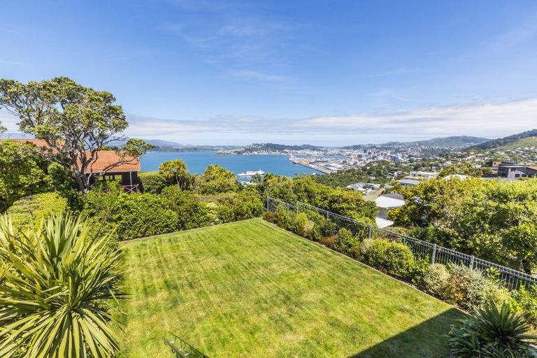 Photo of property in 29 Waru Street, Khandallah, Wellington, 6035