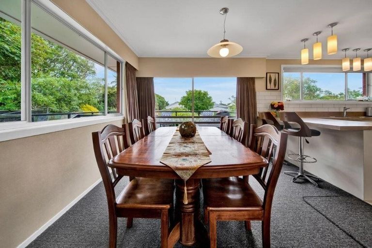 Photo of property in 17 Dives Avenue, Hawera, 4610