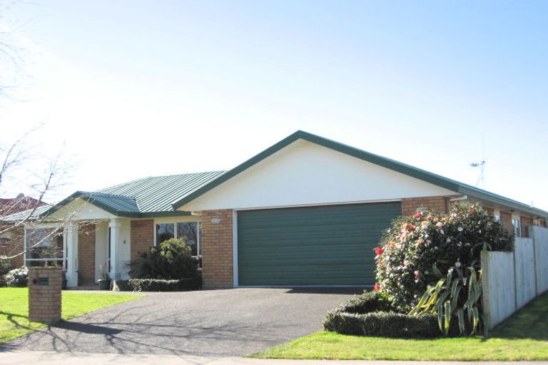 Photo of property in 7 Fendalton Drive, Rototuna, Hamilton, 3210