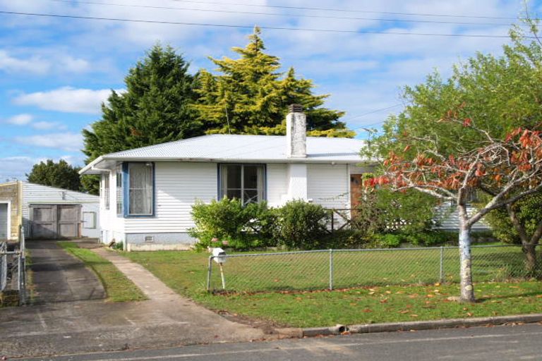 Photo of property in 5 Nogat Avenue, Papatoetoe, Auckland, 2024