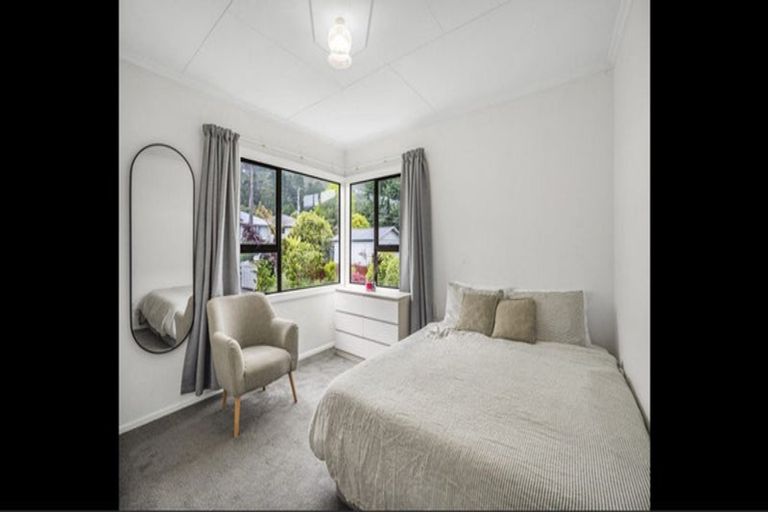 Photo of property in 9 Poole Crescent, Wainuiomata, Lower Hutt, 5014