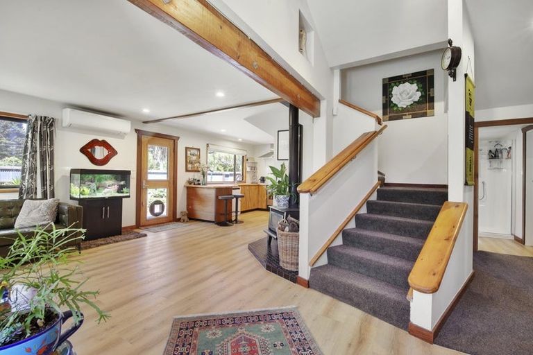 Photo of property in 5 Penfold Square, Leithfield, 7481