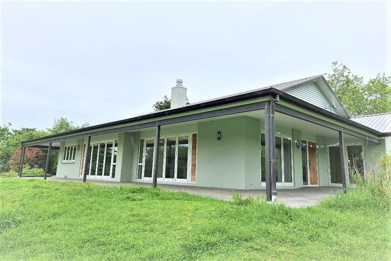 Photo of property in 60 Sidwell Road, Wainui, 0932