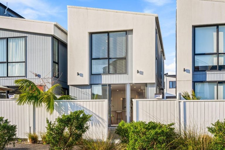 Photo of property in 117 Tarapuka Road, Westgate, Auckland, 0814