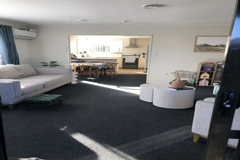 Photo of property in 39 Seadown Crescent, Amberley, 7410