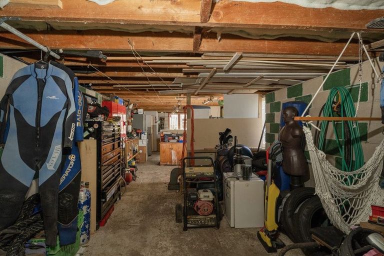 Photo of property in 3 Daphne Road, Tairua, 3508