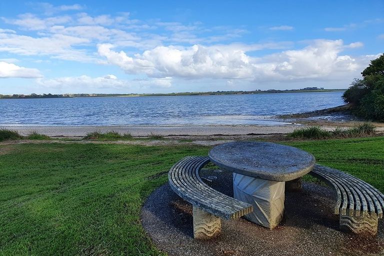 Photo of property in 61 Sunningdale Street, Wattle Downs, Auckland, 2103