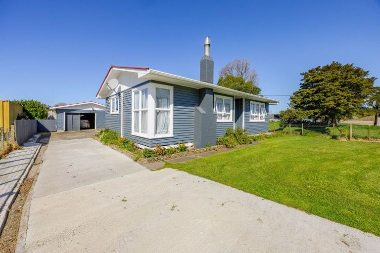 Photo of property in 10 Jones Street, Porangahau, 4291