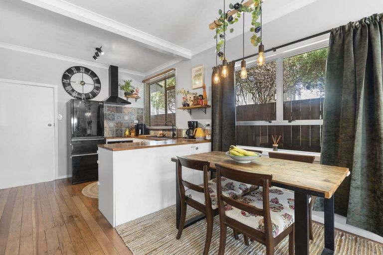 Photo of property in 53 Ngamotu Road, Moturoa, New Plymouth, 4310