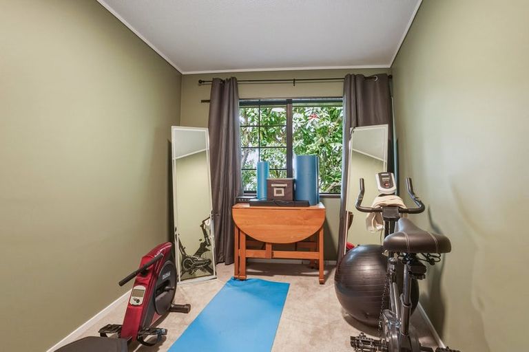 Photo of property in 220 South Road, Caversham, Dunedin, 9012