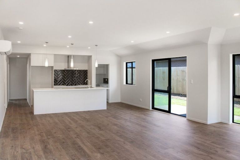 Photo of property in 14 Korokio Lane, Halswell, Christchurch, 8025