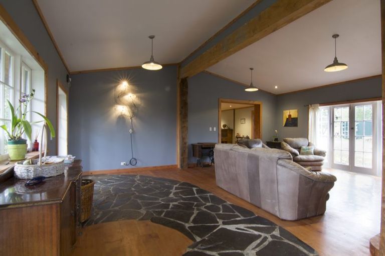 Photo of property in 1811 Kaipara Coast Highway, Kaukapakapa, Warkworth, 0984