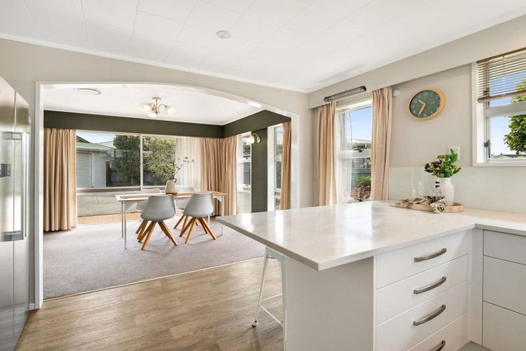 Photo of property in 4 Sandstrom Grove, Feilding, 4702