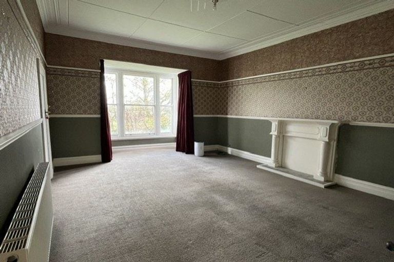 Photo of property in 215 Bridge Street, Bulls, 4818