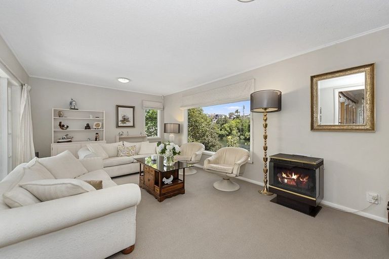 Photo of property in 481 River Road, Fairfield, Hamilton, 3214