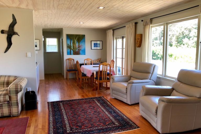 Photo of property in 22 Kendale Drive, Leigh, 0985