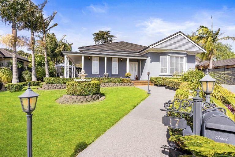 Photo of property in 17 Willowbank Close, East Tamaki Heights, Auckland, 2016