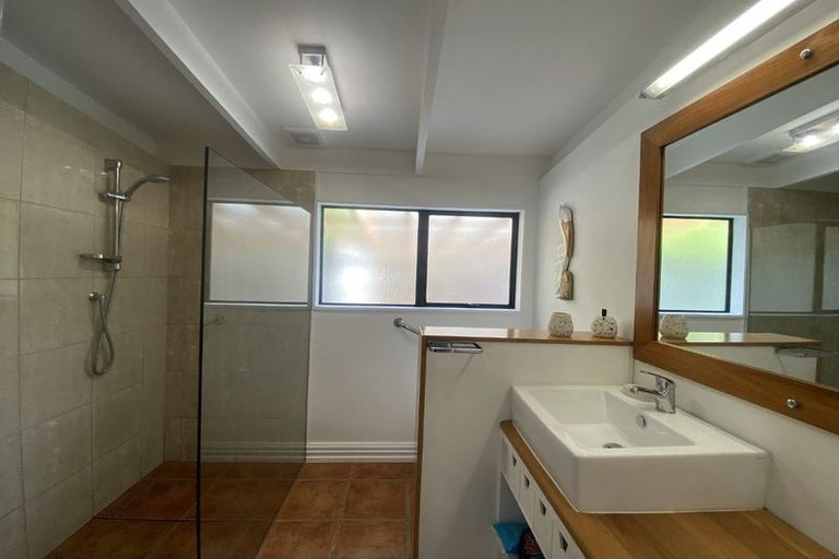 Photo of property in 18 Webster Place, Picton, 7220