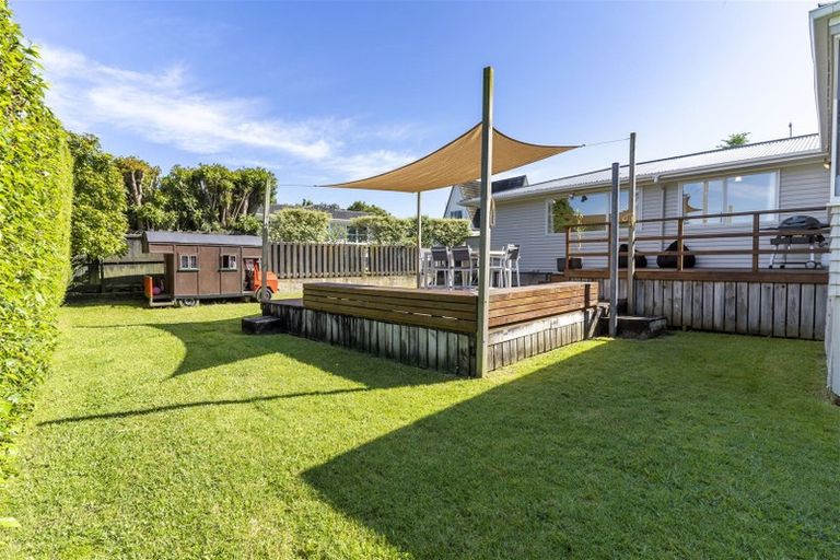 Photo of property in 61 Patons Road, Howick, Auckland, 2014