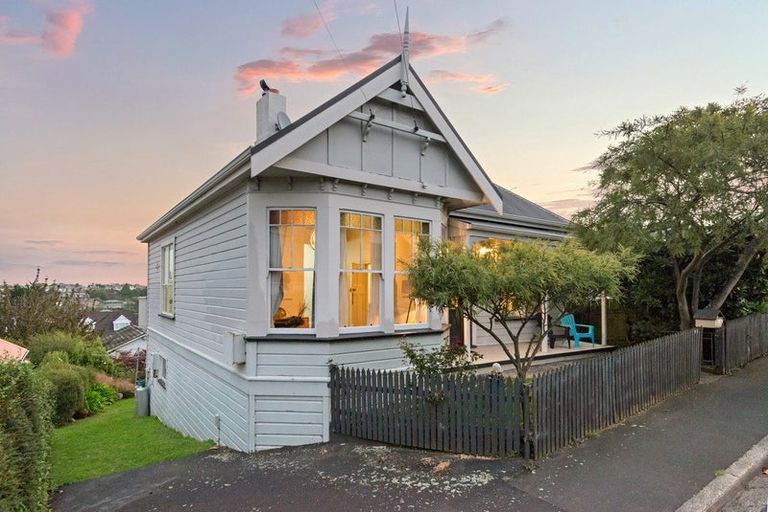 Photo of property in 31 Stanley Street, Kenmure, Dunedin, 9011