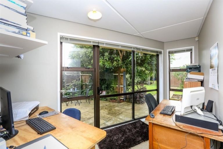 Photo of property in 35 Lorna Street, Lynmouth, New Plymouth, 4310