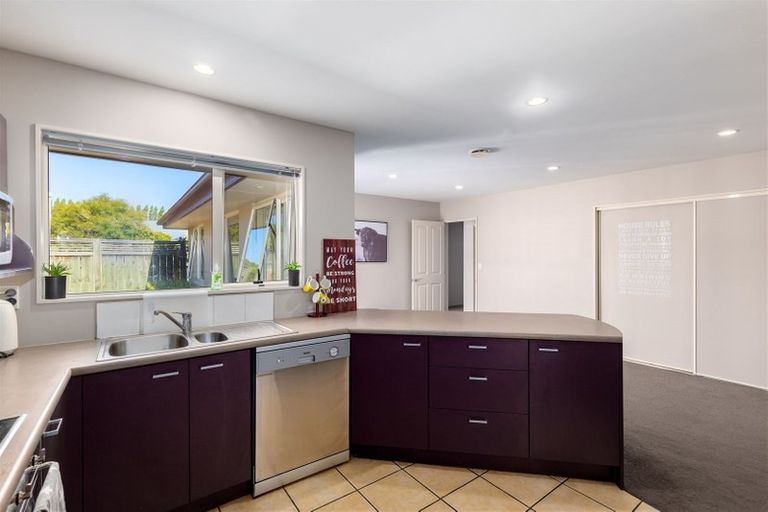 Photo of property in 6 Anglem Way, Northwood, Christchurch, 8051