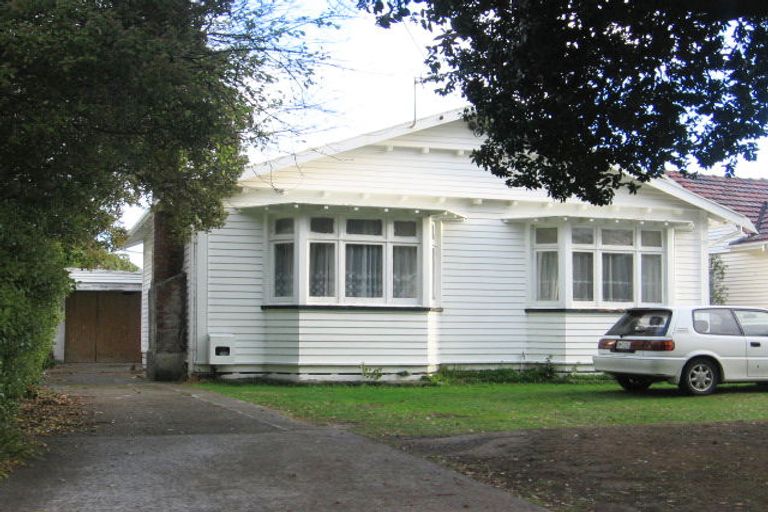 Photo of property in 49 Riverside Drive, Waiwhetu, Lower Hutt, 5010
