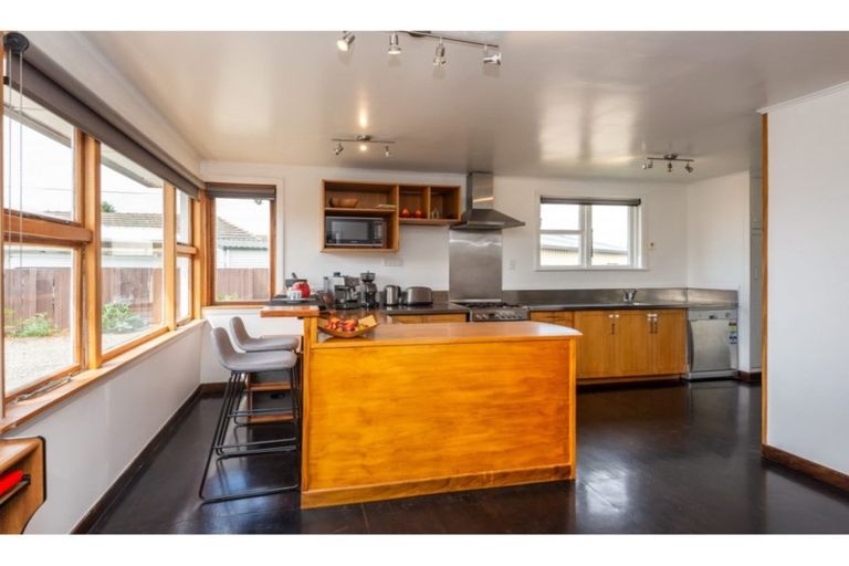 Photo of property in 9 Bronwyn Street, Mairehau, Christchurch, 8052