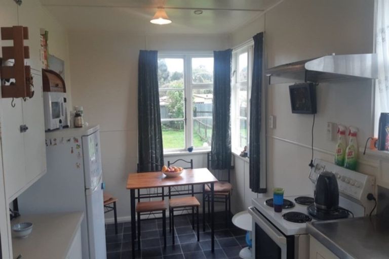 Photo of property in 8 Ajax Street, Stratford, 4332