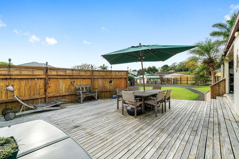 Photo of property in 5 Aronia Way, Goodwood Heights, Auckland, 2105