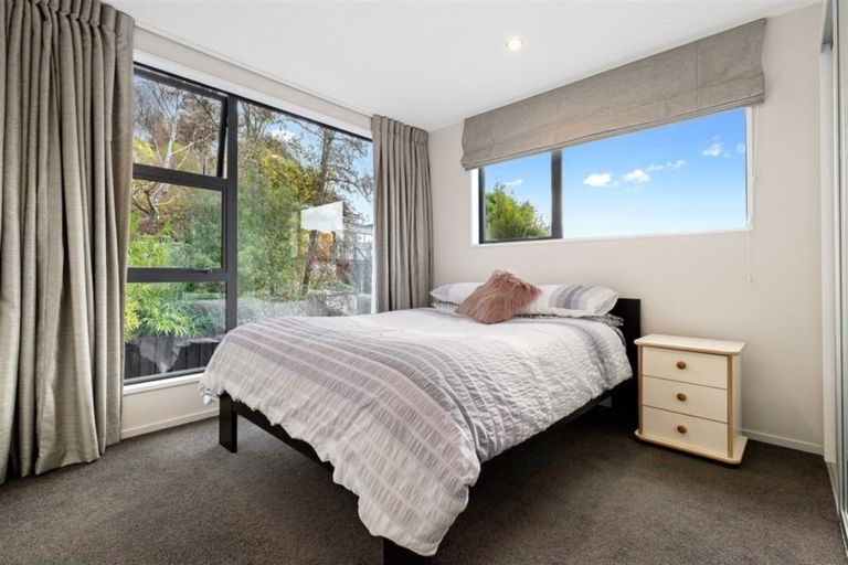Photo of property in 77 Landsdowne Terrace, Cashmere, Christchurch, 8022