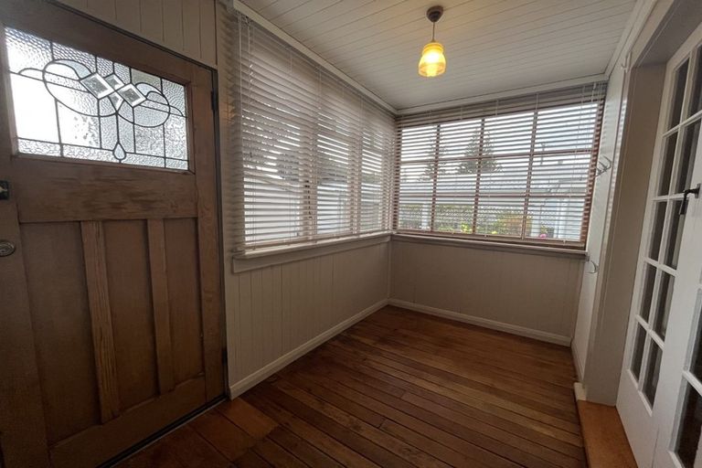 Photo of property in 185 Muritai Road, Eastbourne, Lower Hutt, 5013