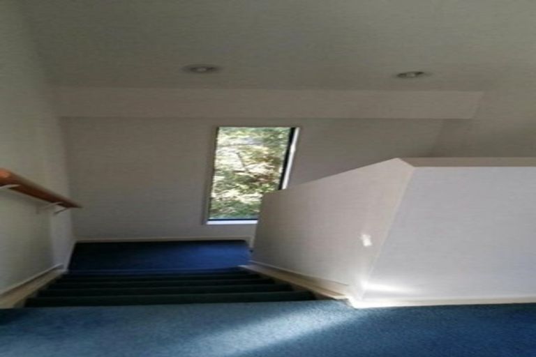 Photo of property in 2/62a Lynden Avenue, Hillcrest, Auckland, 0627