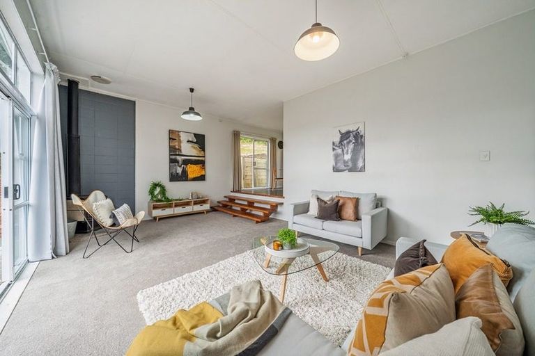 Photo of property in 14a Hawthorn Crescent, Stokes Valley, Lower Hutt, 5019