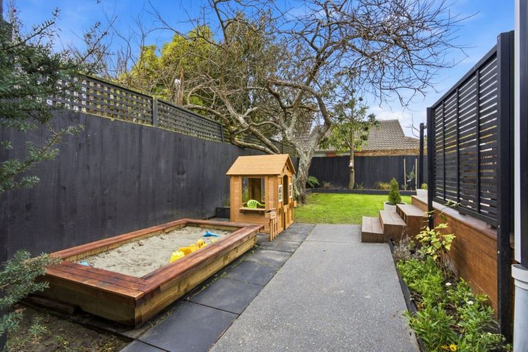 Photo of property in 205 Fifield Terrace, Opawa, Christchurch, 8023