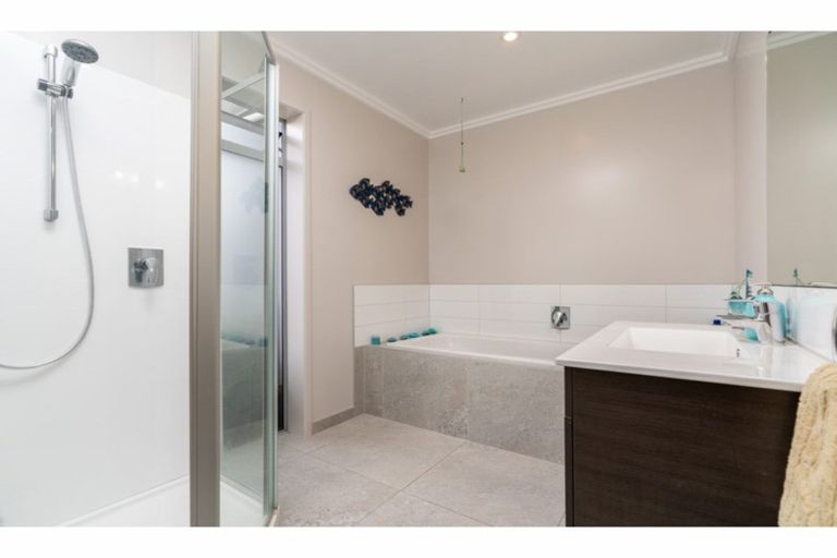 Photo of property in 29b Seabreeze Road, Mangawhai Heads, Mangawhai, 0505