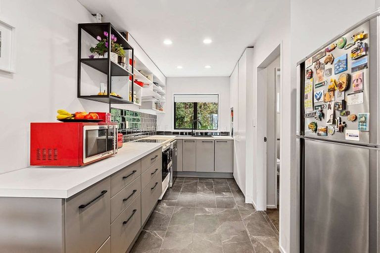 Photo of property in 163 Grant Road, Thorndon, Wellington, 6011