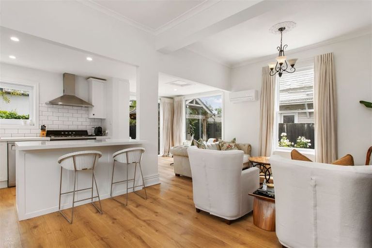 Photo of property in 73 Caledonian Road, St Albans, Christchurch, 8014