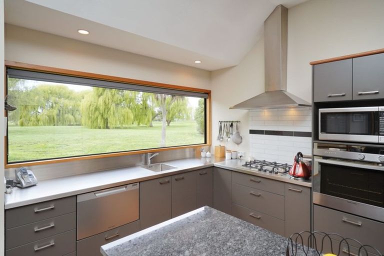 Photo of property in 39 Lexington Place, Shirley, Christchurch, 8061