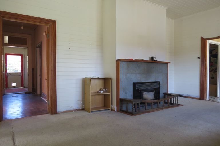Photo of property in 9 Queen Street, Albury, Cave, 7984