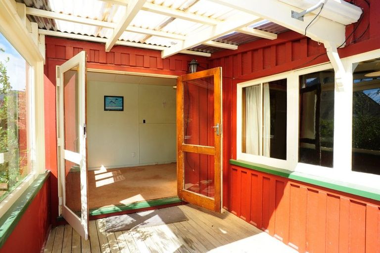 Photo of property in 4 Marine Drive, Diamond Harbour, 8972